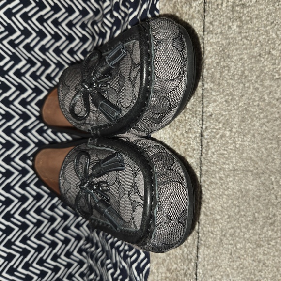 Coach Moira Signature Loafers 7.5 - Picture 7 of 15